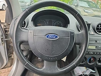 Ford fiesta 1.3 ambiente 2002 | 03-lb-sh - afbeelding 17 van  22