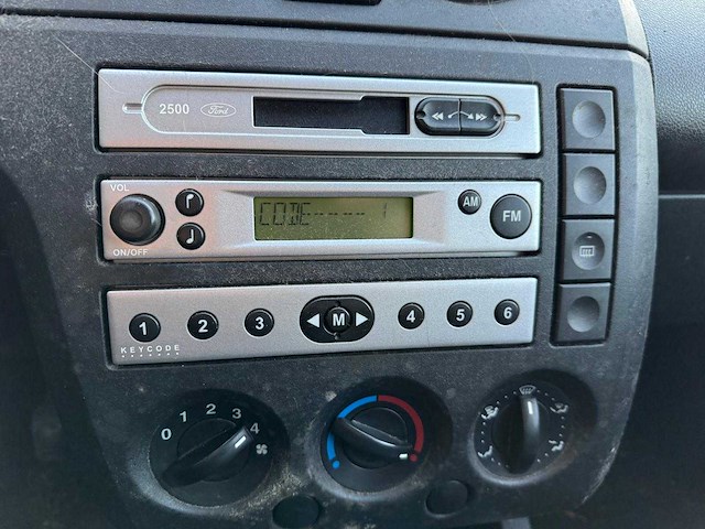 Ford fiesta 1.3 ambiente 49-np-pk - afbeelding 4 van  14