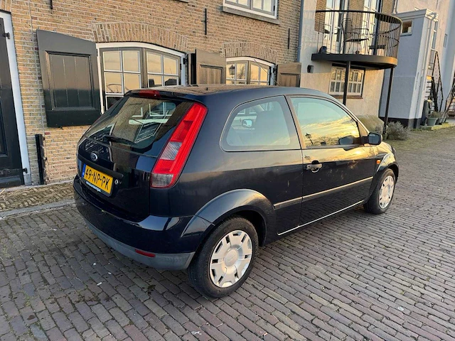 Ford fiesta 1.3 ambiente, 49-np-pk - afbeelding 8 van  14