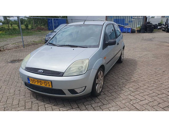 Ford fiesta 1.3 futura, 30-pd-ds - afbeelding 1 van  10
