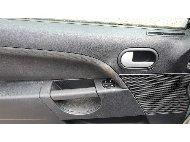 Ford fiesta 1.3 futura, 30-pd-ds - afbeelding 10 van  10