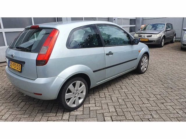 Ford fiesta 1.3 futura, 30-pd-ds - afbeelding 4 van  10