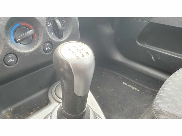 Ford fiesta 1.3 futura, 30-pd-ds - afbeelding 6 van  10