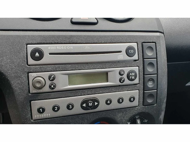 Ford fiesta 1.3 futura, 30-pd-ds - afbeelding 9 van  10
