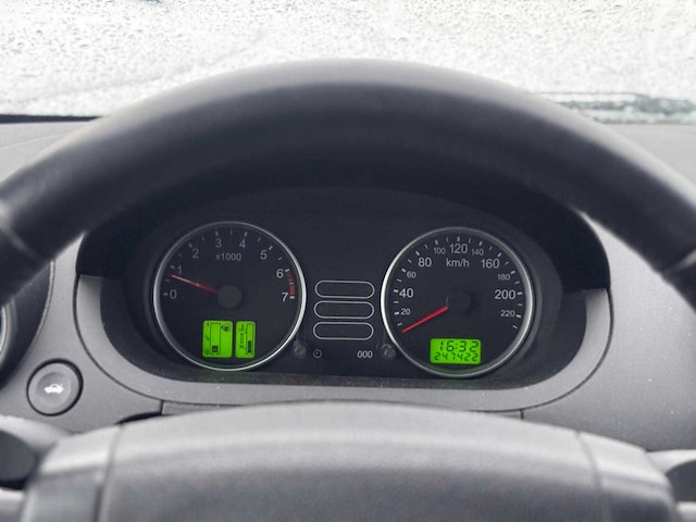 Ford fiesta 1.3 futura, 37-ph-bb - afbeelding 9 van  9