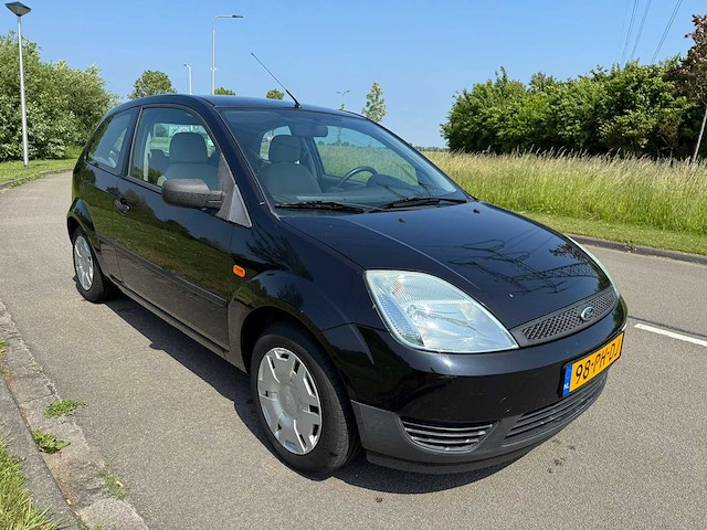 Ford fiesta 1.4-16v ambiente 98-ph-dj - afbeelding 13 van  15