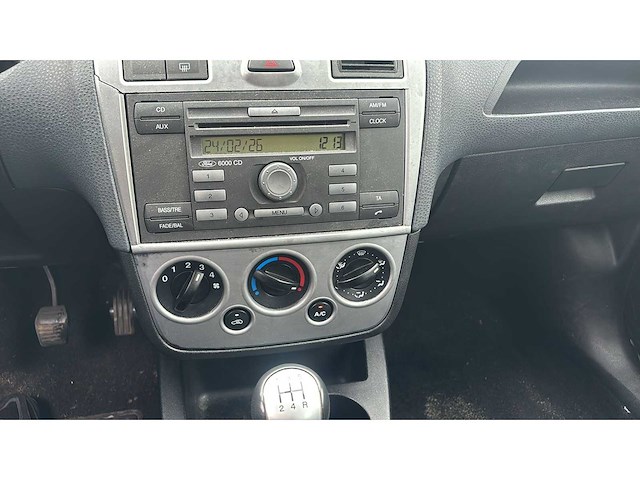 Ford fiesta 1.4-16v crossroad 2007 | 34-xr-sk i - afbeelding 1 van  7