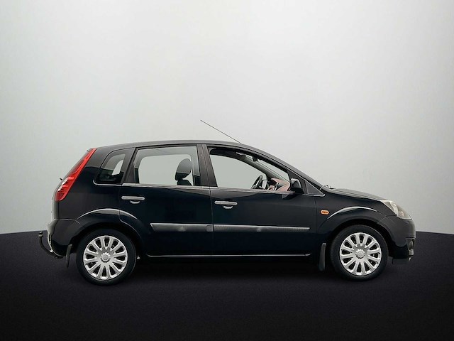 Ford fiesta 1.4-16v futura 2006 | 23-tn-fg - afbeelding 2 van  31