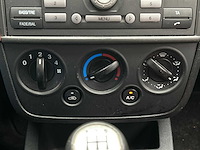 Ford fiesta 1.4-16v futura 2006 | 23-tn-fg - afbeelding 24 van  31