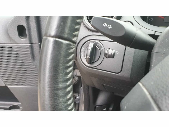 Ford fiesta 1.4-16v futura , 58-rj-xs - afbeelding 2 van  12