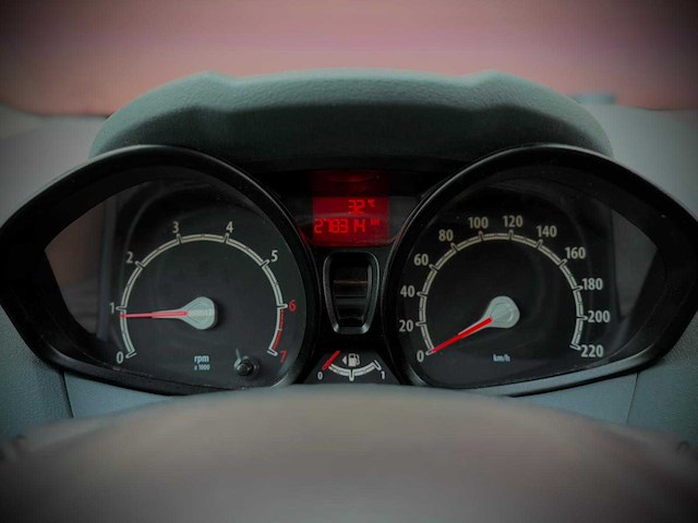 Ford fiesta 1.4 st line h-695-nv - afbeelding 15 van  15