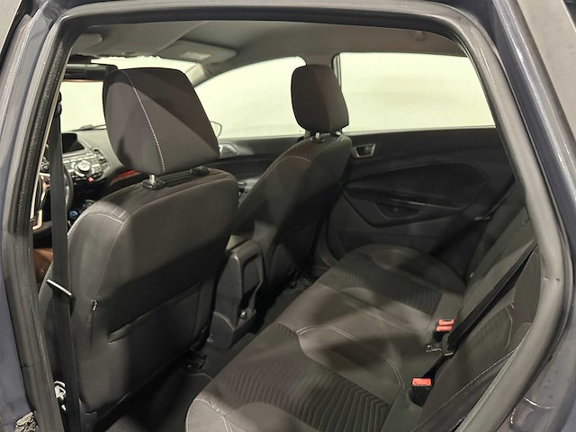 Ford fiesta 1.6 tdci lease tit. 4-xjv-47 - afbeelding 2 van  19