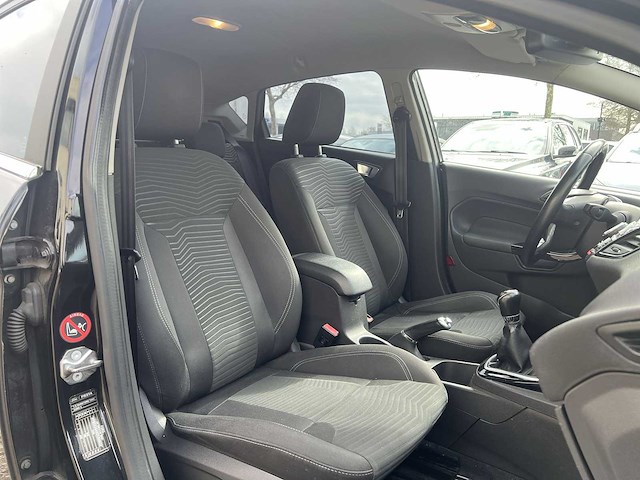 Ford fiesta 1.6 tdci lease titanium 2014 | 8-xnd-86 - afbeelding 16 van  26