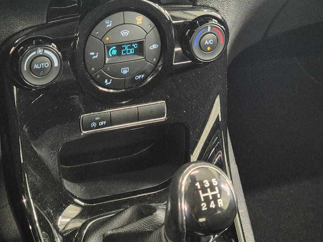 Ford fiesta 1.6 tdci titanium 2013 | 8-khv-72 - afbeelding 2 van  18