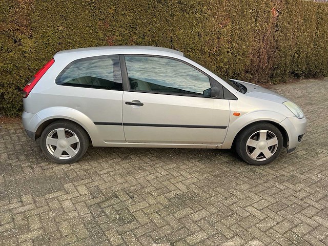 Ford fiesta 35-nb-nk - afbeelding 19 van  24