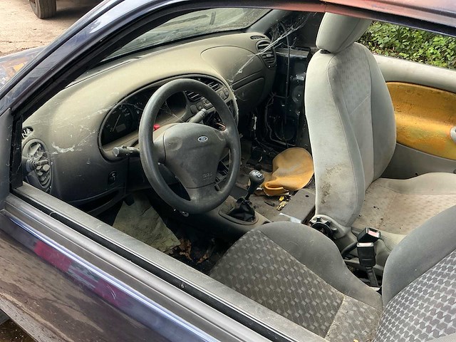 Ford fiesta personenauto - afbeelding 1 van  17