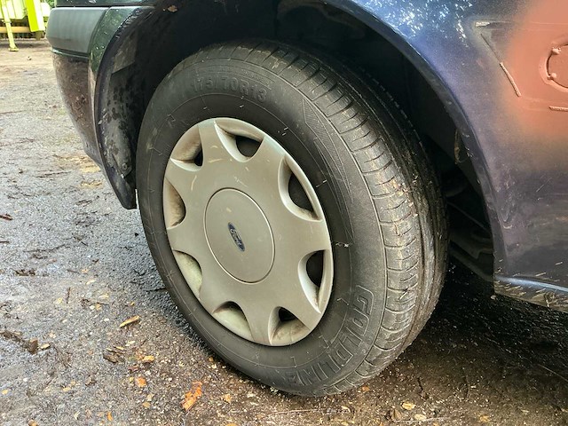 Ford fiesta personenauto - afbeelding 5 van  22