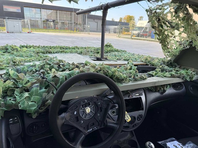 Ford focus - feestwagen - leger - afbeelding 6 van  7