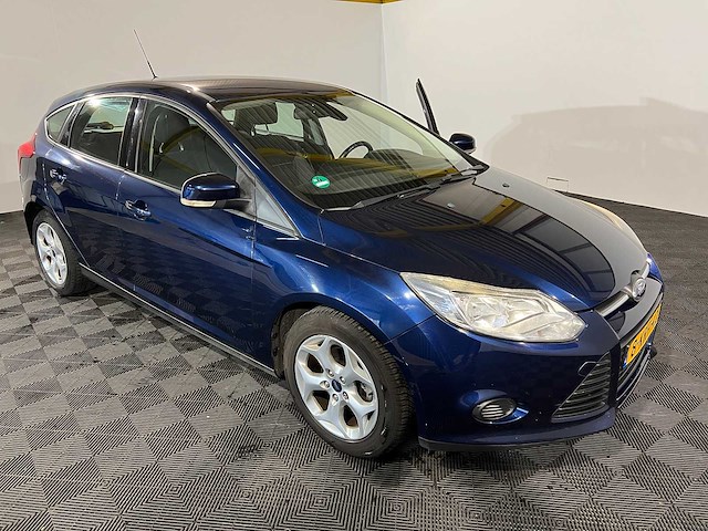 Ford focus 1.0 ecoboost trend, 8-krf-42 - afbeelding 16 van  17