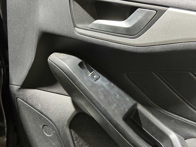 Ford focus 1.0 ecoboost trend edition business 101pk 2020 (origineel-nl + 1e eigenaar), h-037-fl - afbeelding 35 van  52