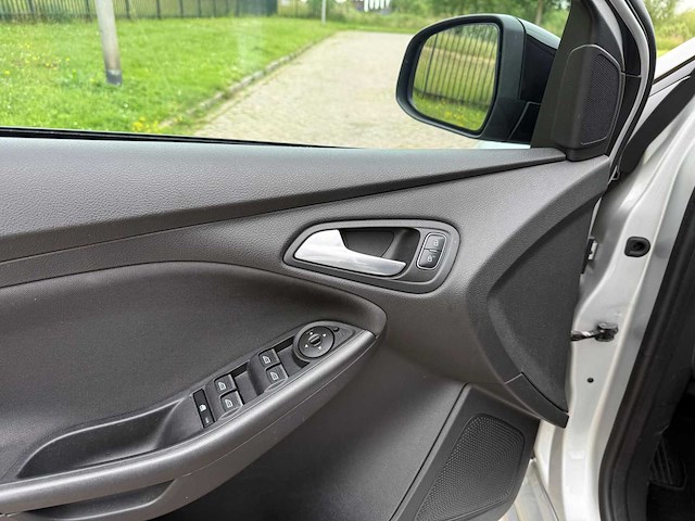 Ford focus 1.0 st line,* tg-841-z - afbeelding 8 van  21