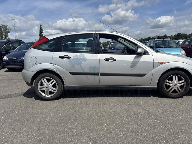 Ford focus 1.4i 16v ambiente,2001 - afbeelding 23 van  28
