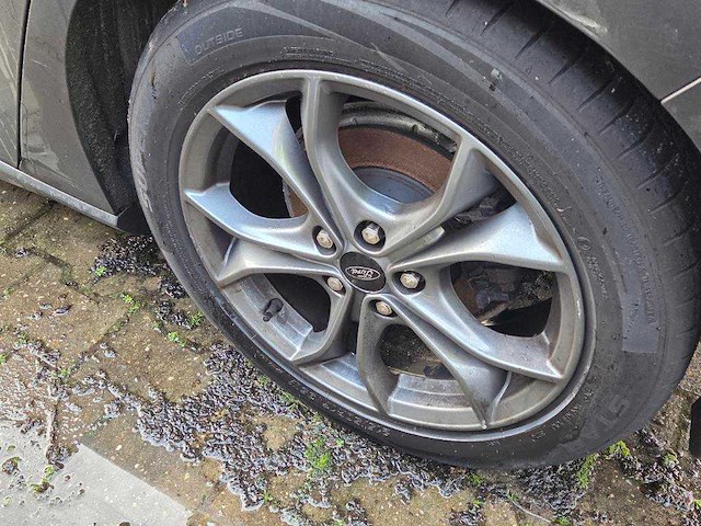Ford focus 1.5 ecoblue st line business* tr-832-g - afbeelding 9 van  13