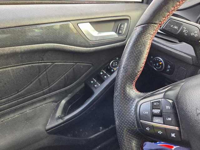Ford focus 1.5 ecoblue st line business* tr-832-g - afbeelding 13 van  13