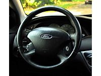 Ford focus 1.6-16v futura 2004 - afbeelding 6 van  26