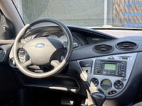 Ford focus 1.6-16v futura 2005 | 06-pz-tj - afbeelding 4 van  43