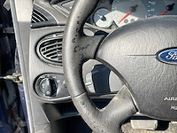 Ford focus 1.6-16v futura 2005 | 06-pz-tj - afbeelding 16 van  43