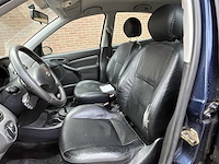 Ford focus 1.6-16v futura 2005 | 06-pz-tj - afbeelding 23 van  43