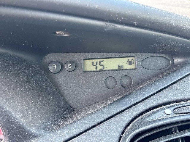 Ford focus 1.6-16v futura 2005 | 06-pz-tj - afbeelding 11 van  43