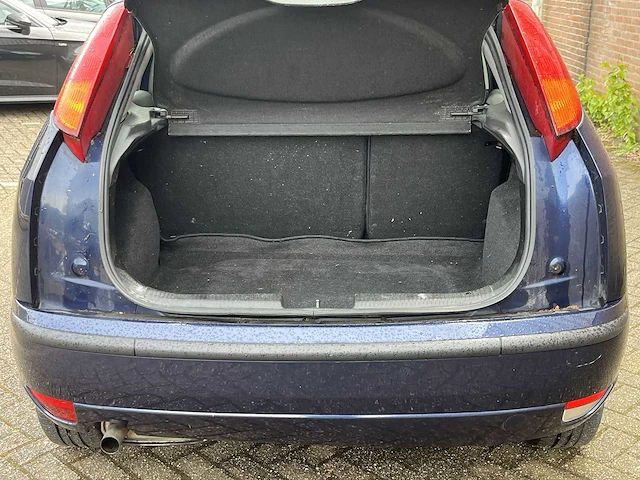 Ford focus 1.6-16v futura 2005 | 06-pz-tj - afbeelding 17 van  43