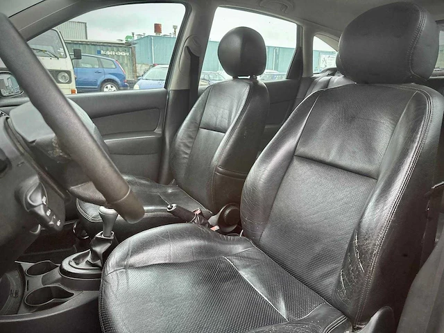 Ford focus 1.6 16v futura, 79-pg-nv - afbeelding 13 van  14