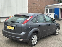 Ford focus 1.6-16v ghia 62-td-jb - afbeelding 4 van  10
