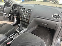 Ford focus 1.6-16v ghia 62-td-jb - afbeelding 7 van  10