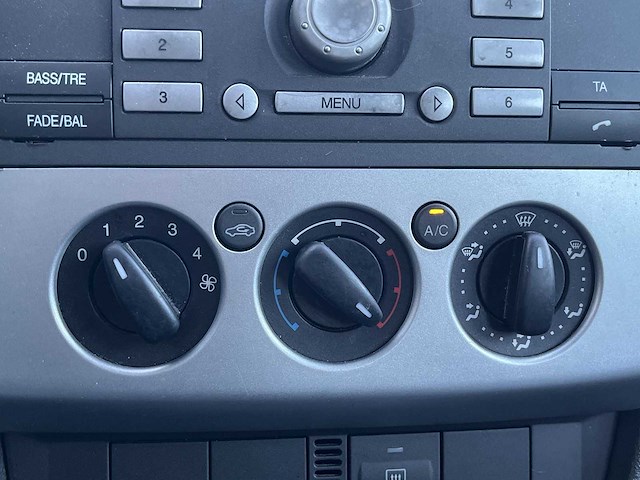 Ford focus 1.6-16v trend 2007 | 56-tx-hj - afbeelding 8 van  21