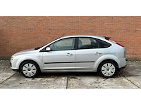 Ford focus 1.6-16v trend, 52-xb-td - afbeelding 8 van  19
