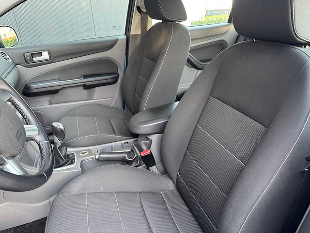 Ford focus 1.8 limited 2010 | 75-knd-5 iaw - afbeelding 24 van  33