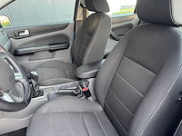 Ford focus 1.8 limited 2010 | 75-knd-5 iaw - afbeelding 24 van  33