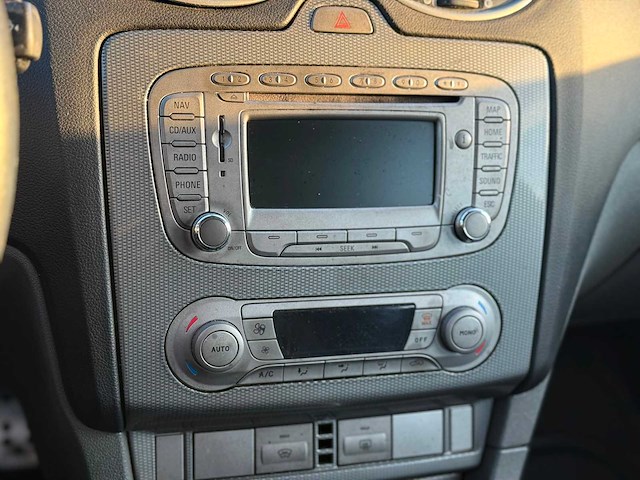 Ford focus 1.8 limited, 56-kft-1 - afbeelding 4 van  17