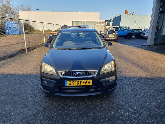 Ford focus 2.0 16v futura, 29-rp-vb - afbeelding 3 van  9