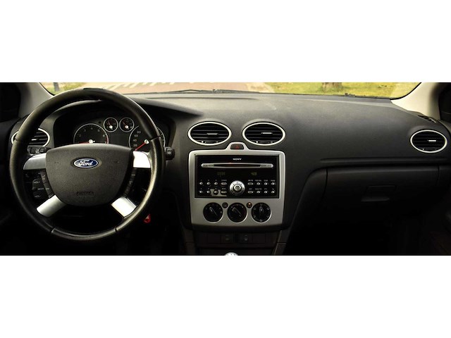 Ford focus 2.0-16v rally edition 2006 - afbeelding 2 van  19