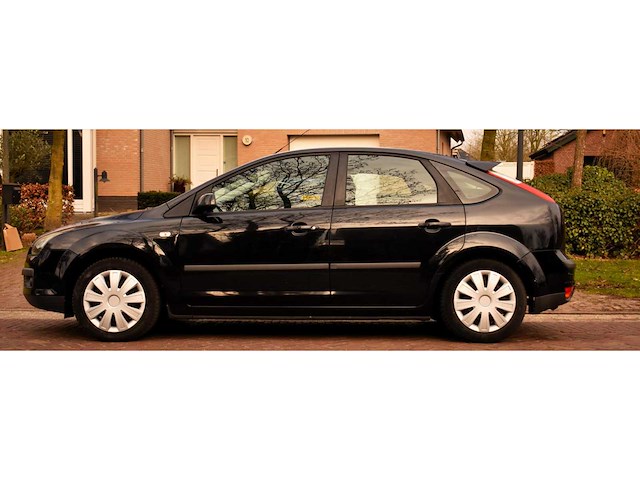 Ford focus 2.0-16v rally edition 2006 - afbeelding 14 van  19