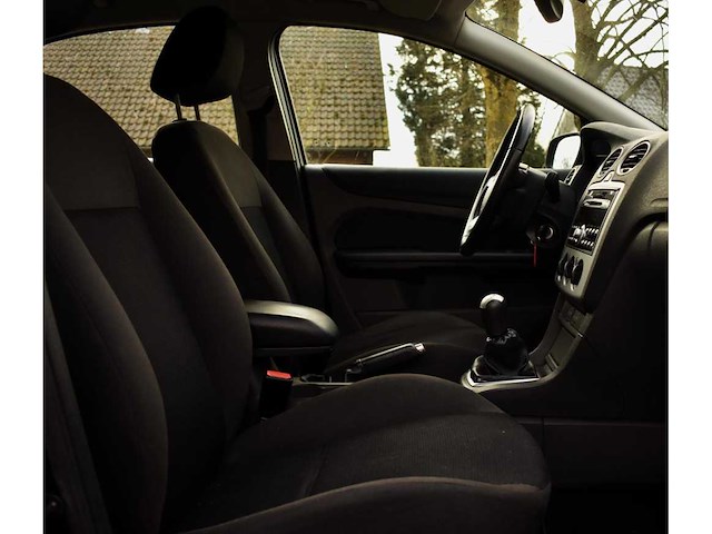 Ford focus 2.0-16v rally edition 2006 - afbeelding 2 van  20