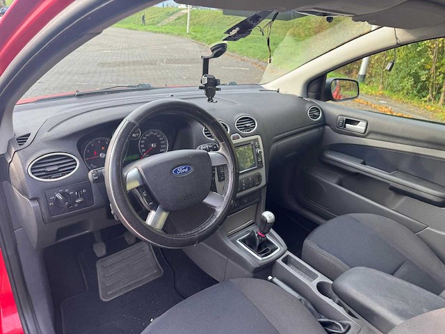Ford focus 2.0-16v st sport 05-tv-rx - afbeelding 9 van  36
