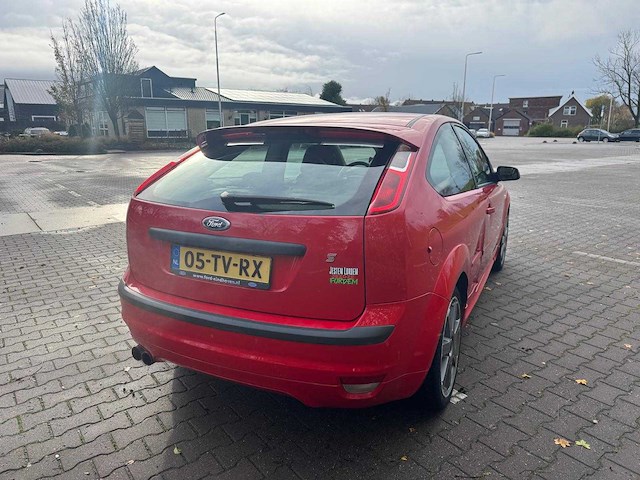 Ford focus 2.0-16v st sport 05-tv-rx - afbeelding 34 van  36