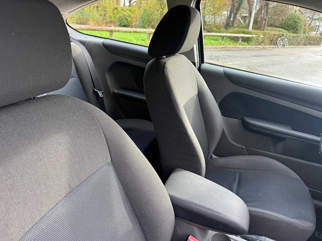 Ford focus 2.0-16v st sport 05-tv-rx - afbeelding 10 van  36