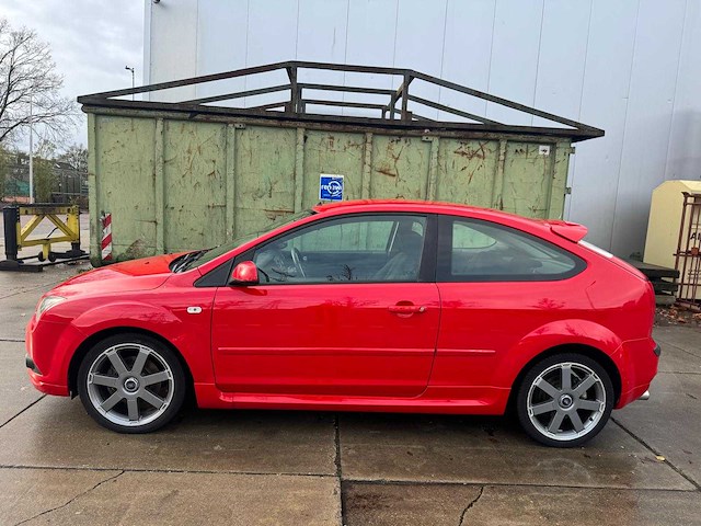 Ford focus 2.0-16v st sport 05-tv-rx - afbeelding 33 van  36